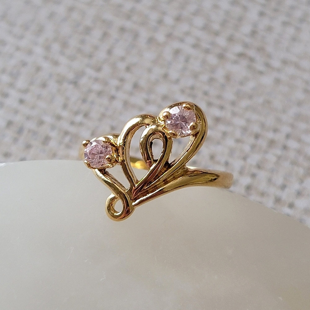 Vintage COP 92 Gold Tone Ring Double Heart Simulated Stones Size 4¼